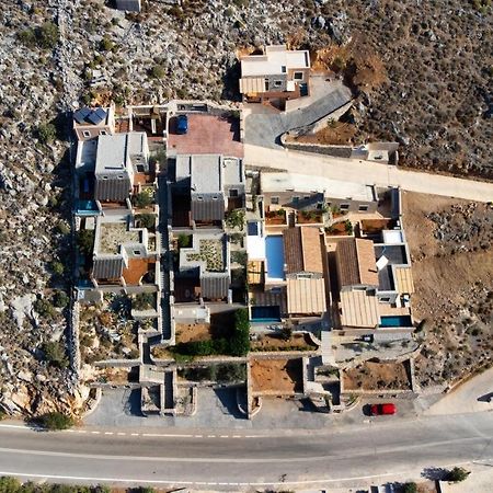 Petra Boutique Homes Arginonda エクステリア 写真