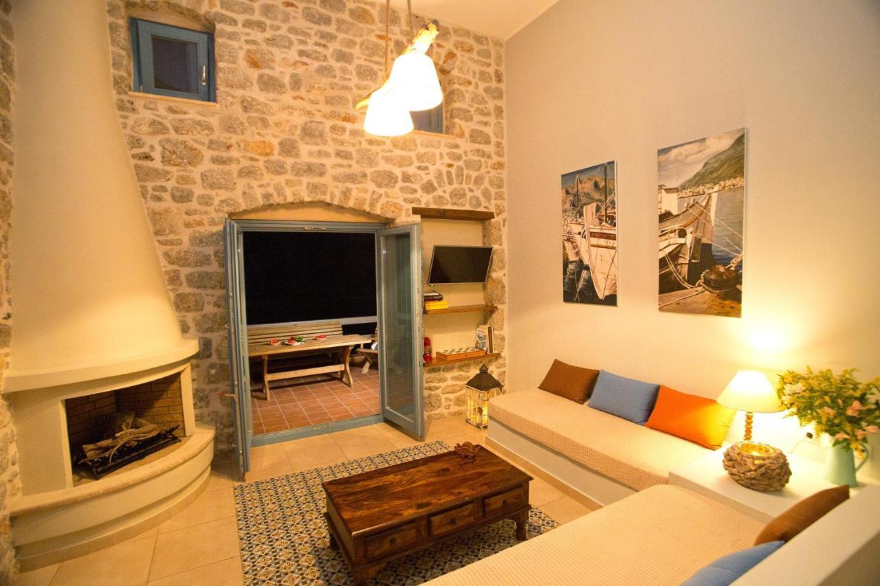 Petra Boutique Homes Arginonda エクステリア 写真