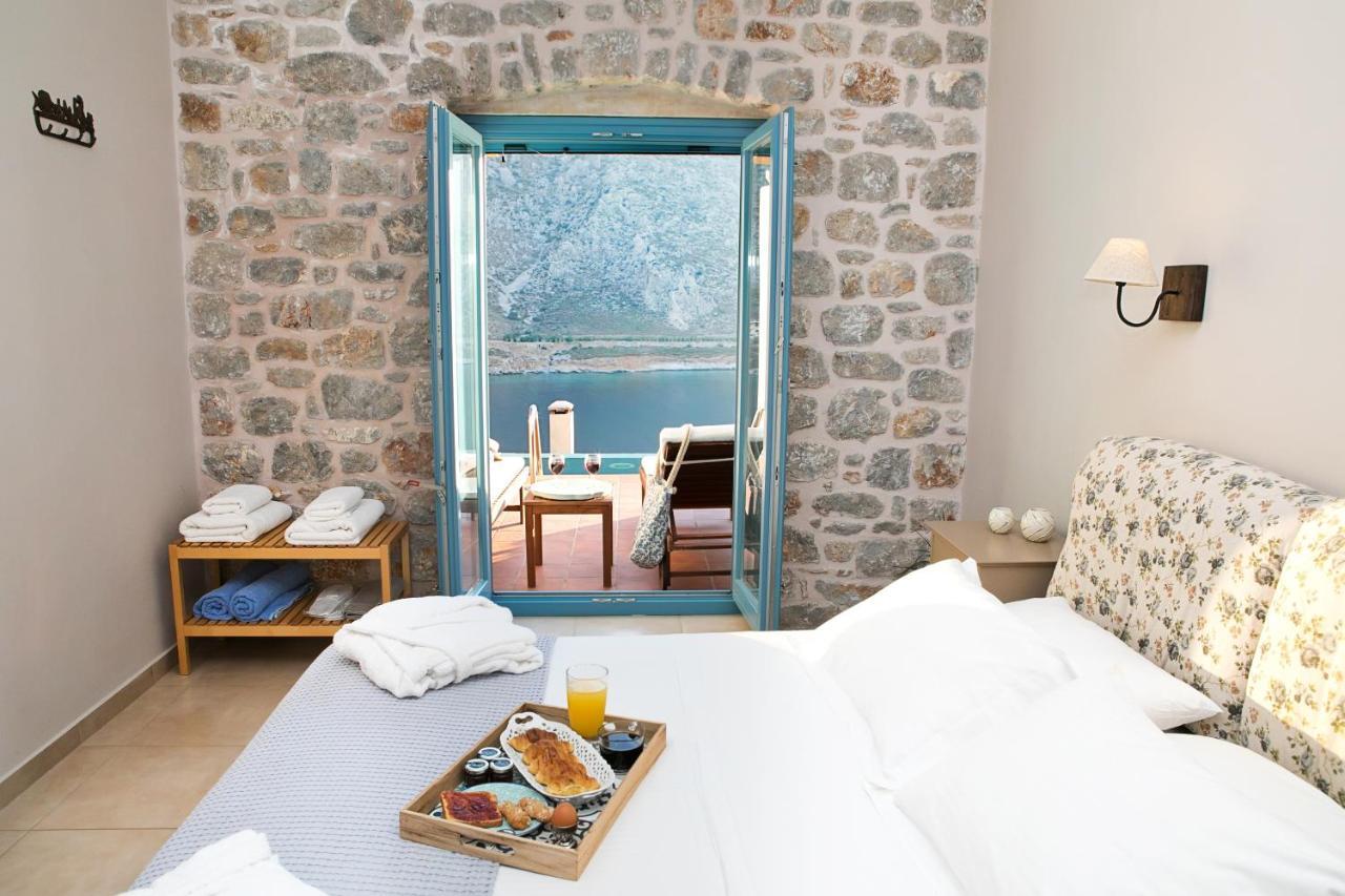 Petra Boutique Homes Arginonda エクステリア 写真