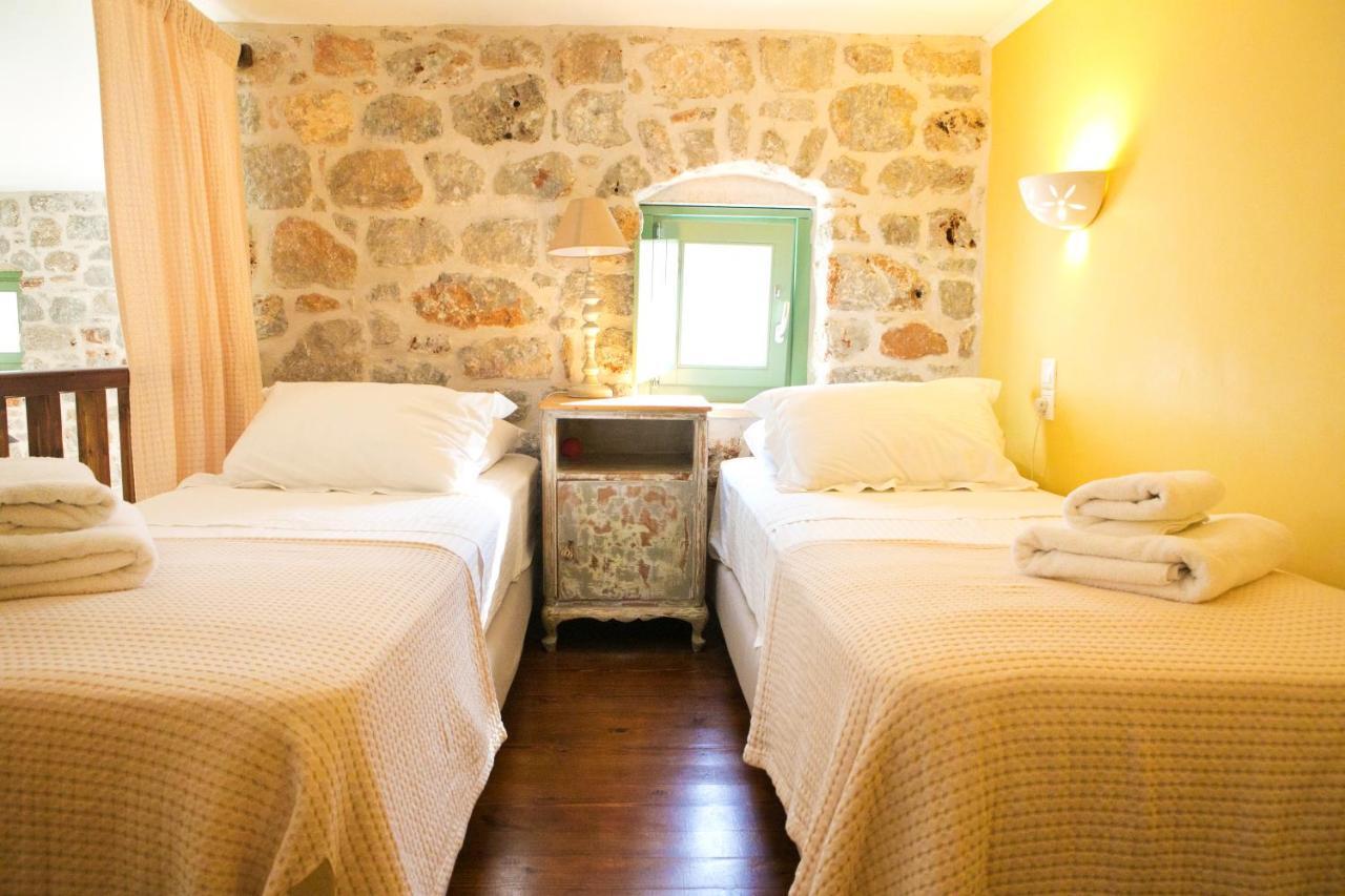 Petra Boutique Homes Arginonda エクステリア 写真