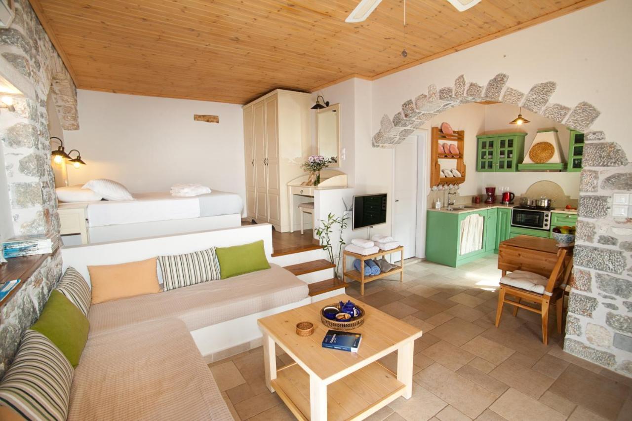 Petra Boutique Homes Arginonda エクステリア 写真